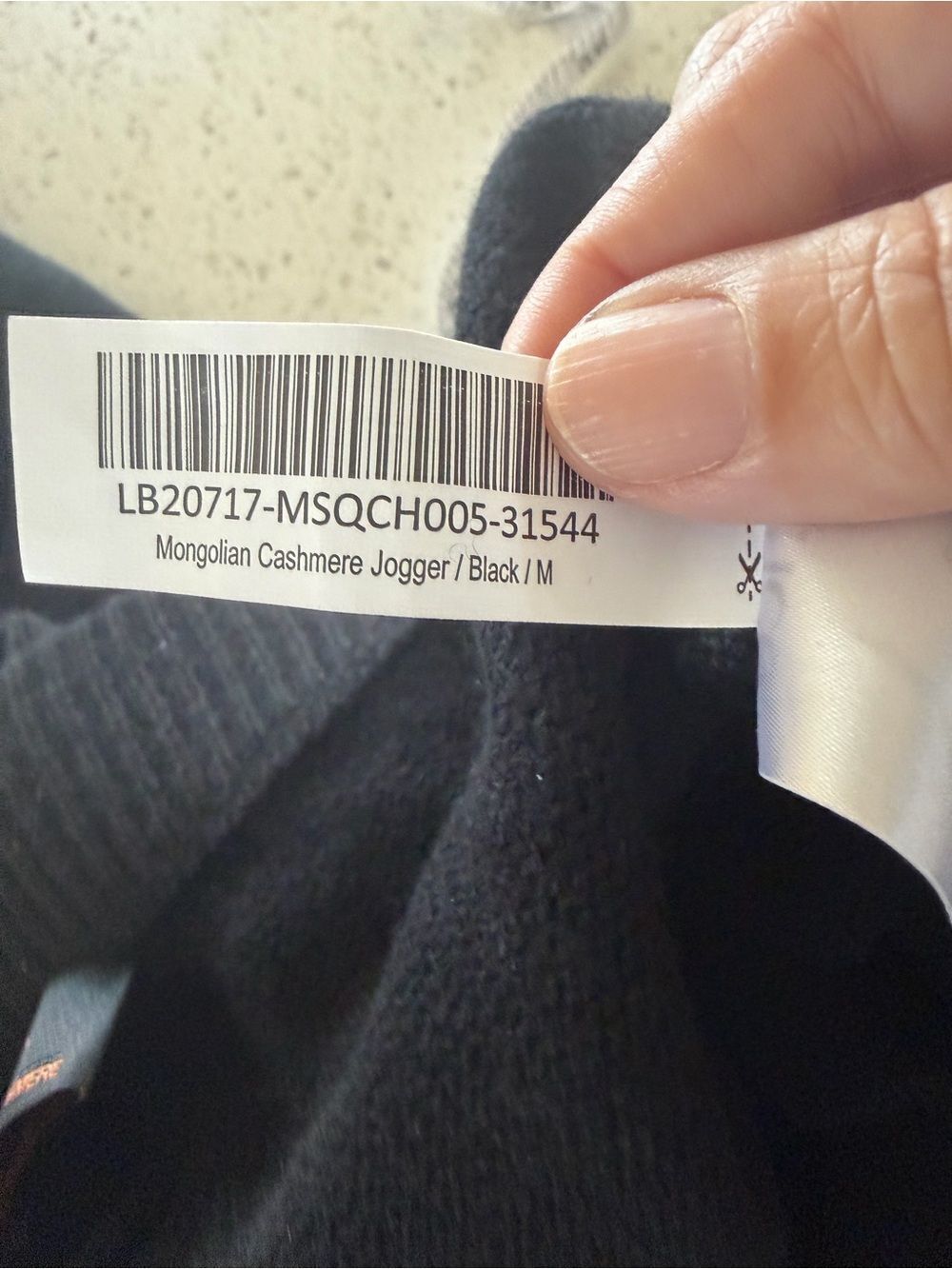 Quince Mongolian Cashmere Black Jogger Pants M MSRP:$119 - Picture 6 of 8